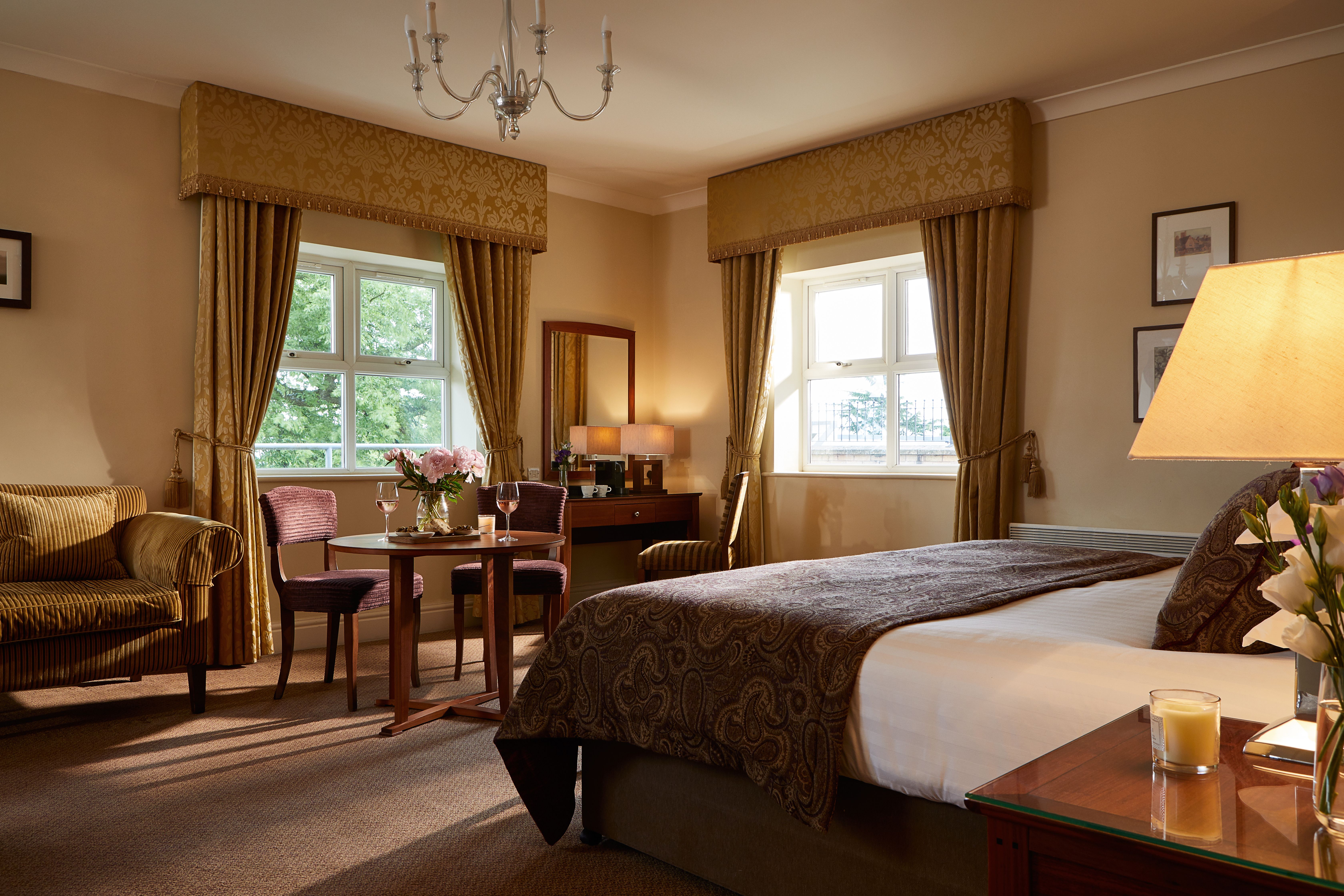 MDH_Portal_Rooms_Room302Suite