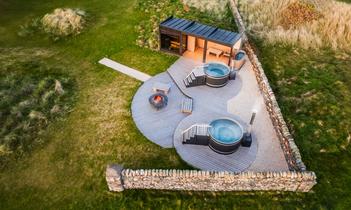 Another-Place-The-Machrie-wild-garden-sauna-wood-fired-hot-tubs-©Maciej Zalewski_Nomadiqa Ltd (2)