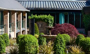 MDH_Portal_Golf_GardenFountain