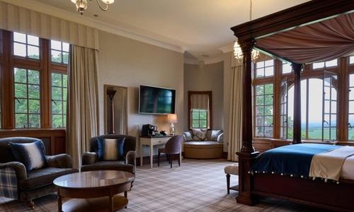 Room-02-Angle-03_00017-950x744