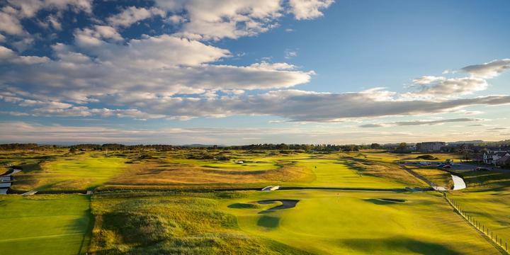 Carnoustie - 1 Night / 1 Round