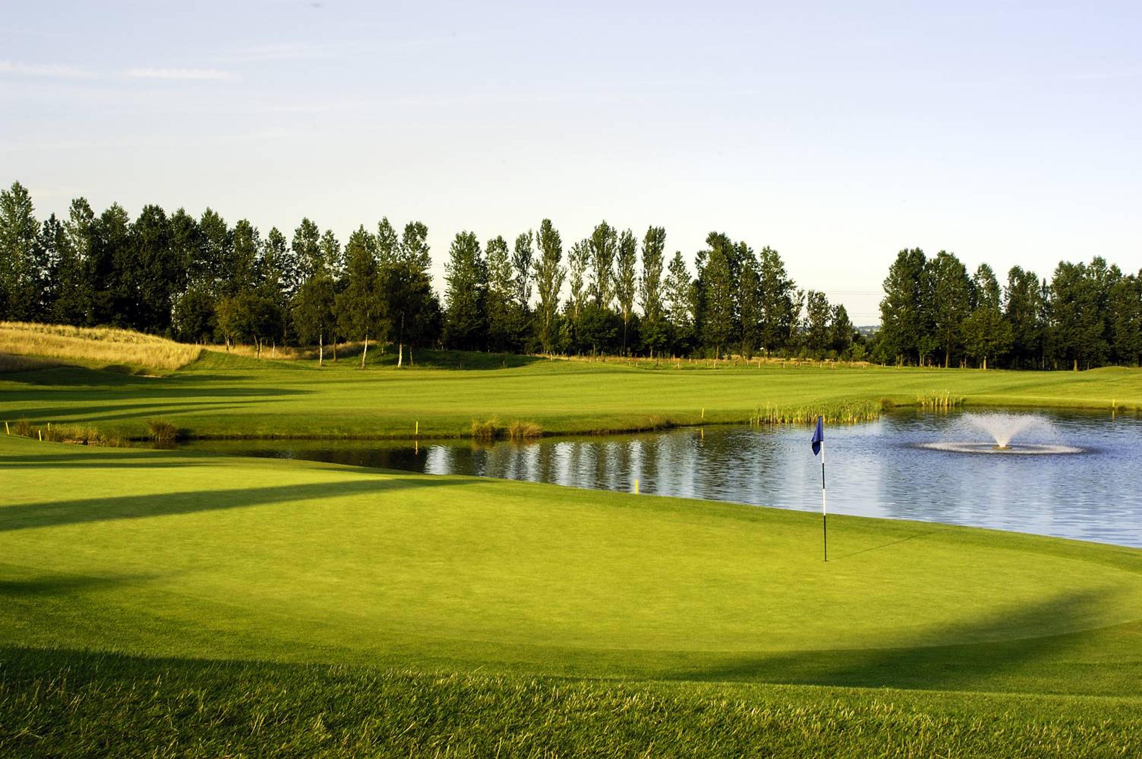 The Belfry - 2 Nights / 2 Rounds