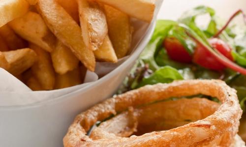 Old Clubhouse Burger & Chips 1_HR