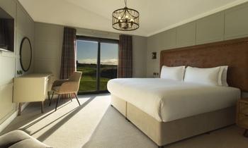 Dundonlad-Links_30219_-2-bed-lodge-shot-1_1-min