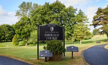 MDH_HillValley_Golf_EmeraldCourseSignage