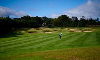 Chris Robb, bunker hole, back (1)
