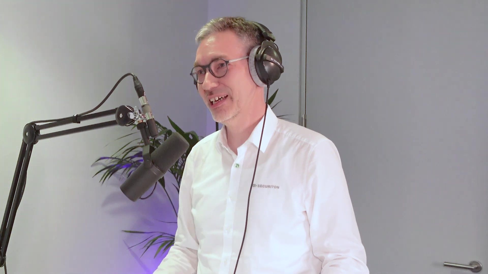 Intelligent Barriers – Perimeter Security Between Technology and Strategy – with Thomas Hermes