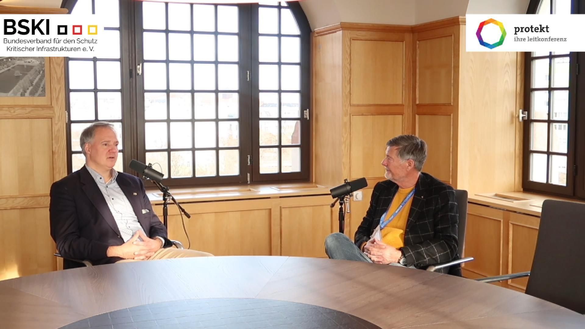 Critical Infrastructure on Hold? Prof. Dr. Clemens Gause on Law, Practice and Reality