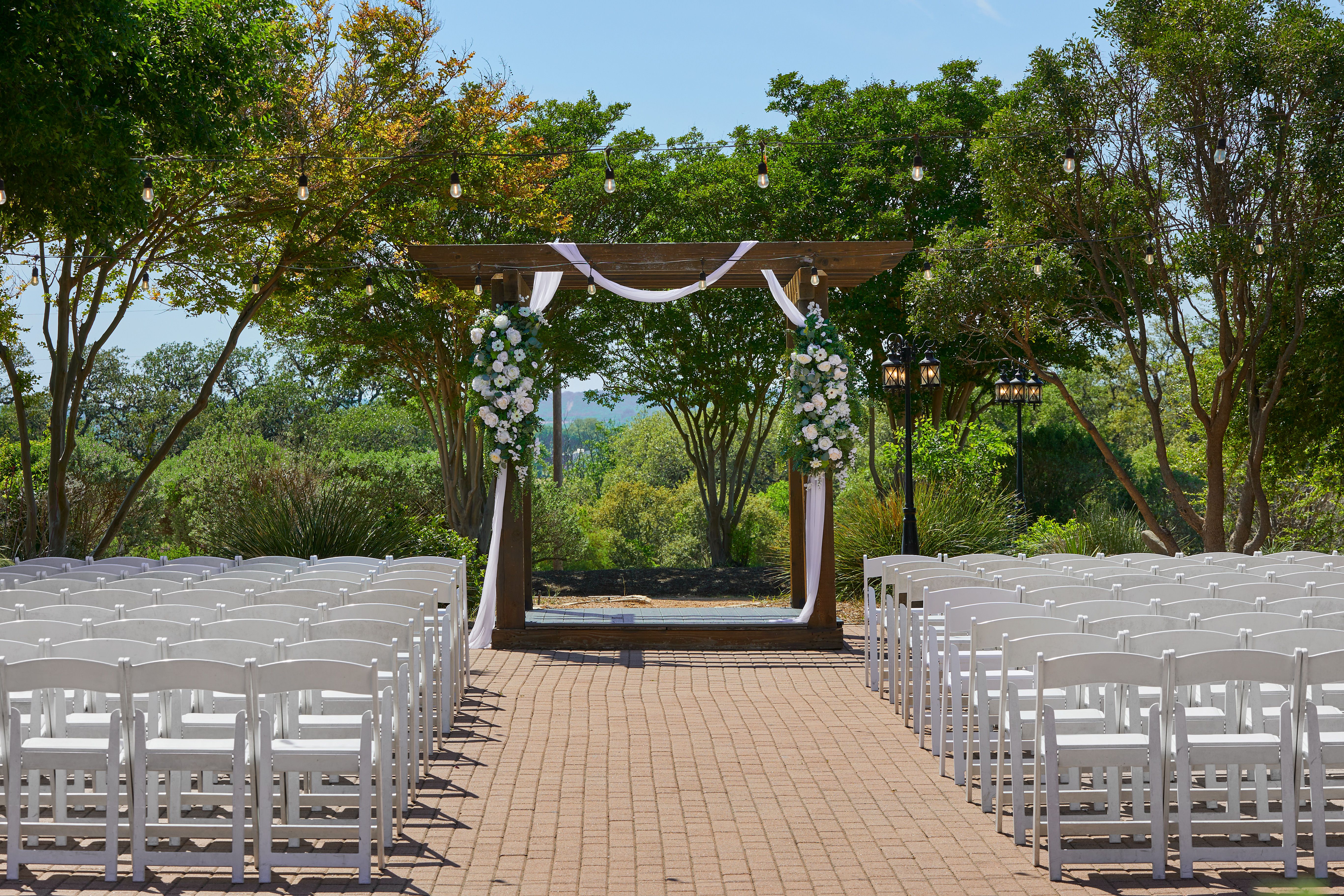 Simple Outdoor Texas Wedding Ideas