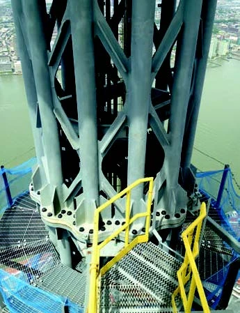 bolts on one world trade center freedom tower spire