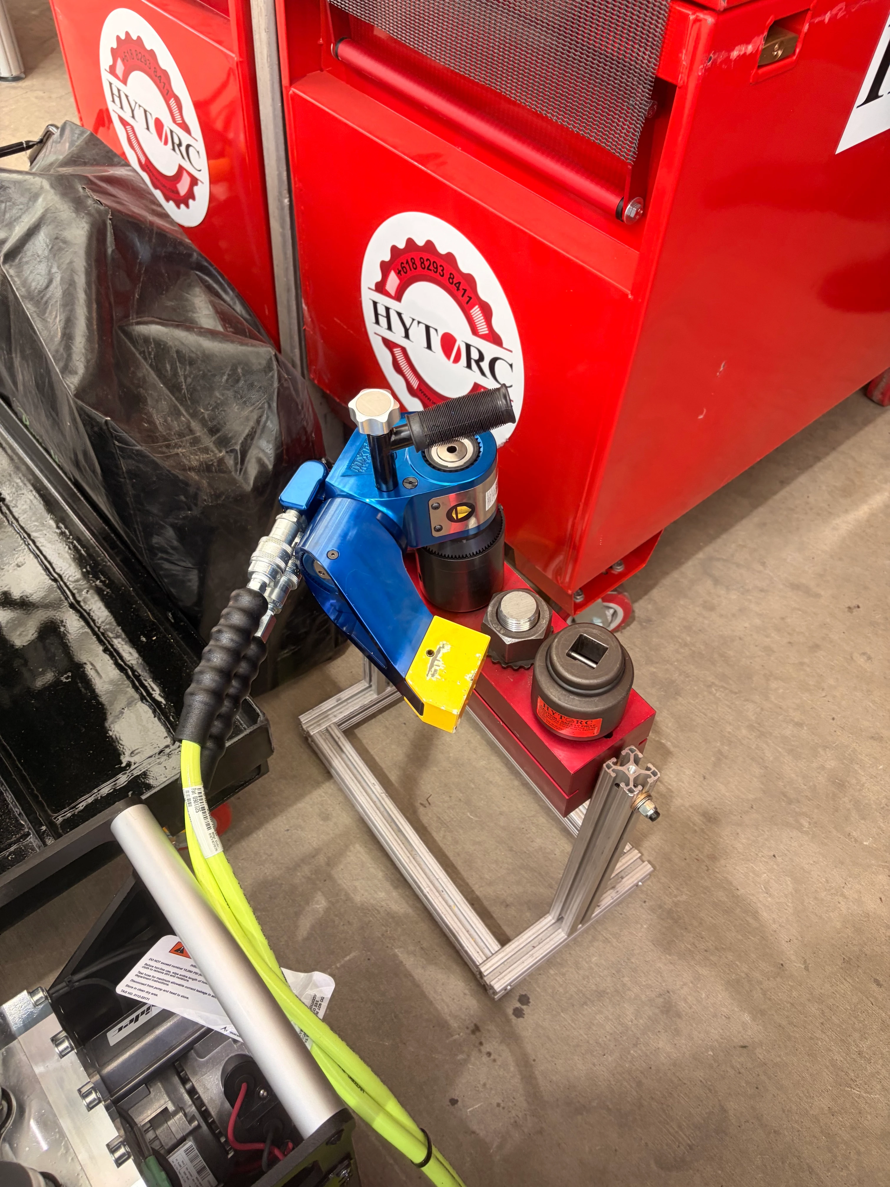 HYTORC Australia Queensland Mining & Engineering Exhibition hydraulic torque tool demonstration MXT+