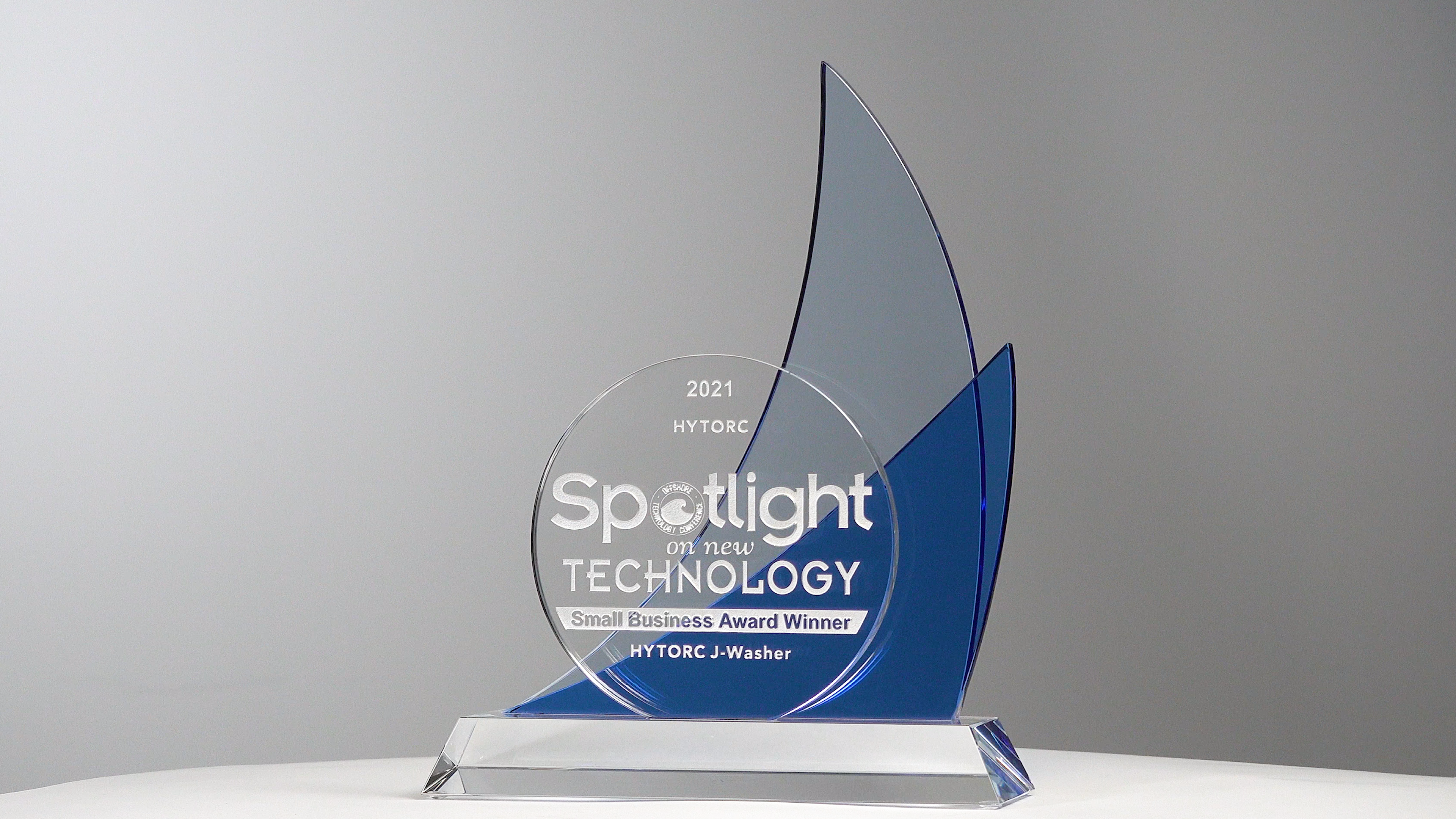 spotlight on new technology award trophy 