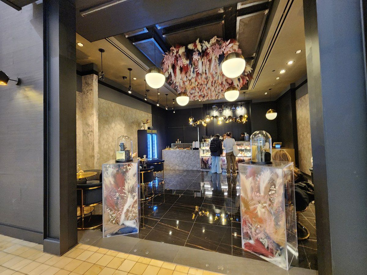 Delysées Luxury Desserts Yorkdale