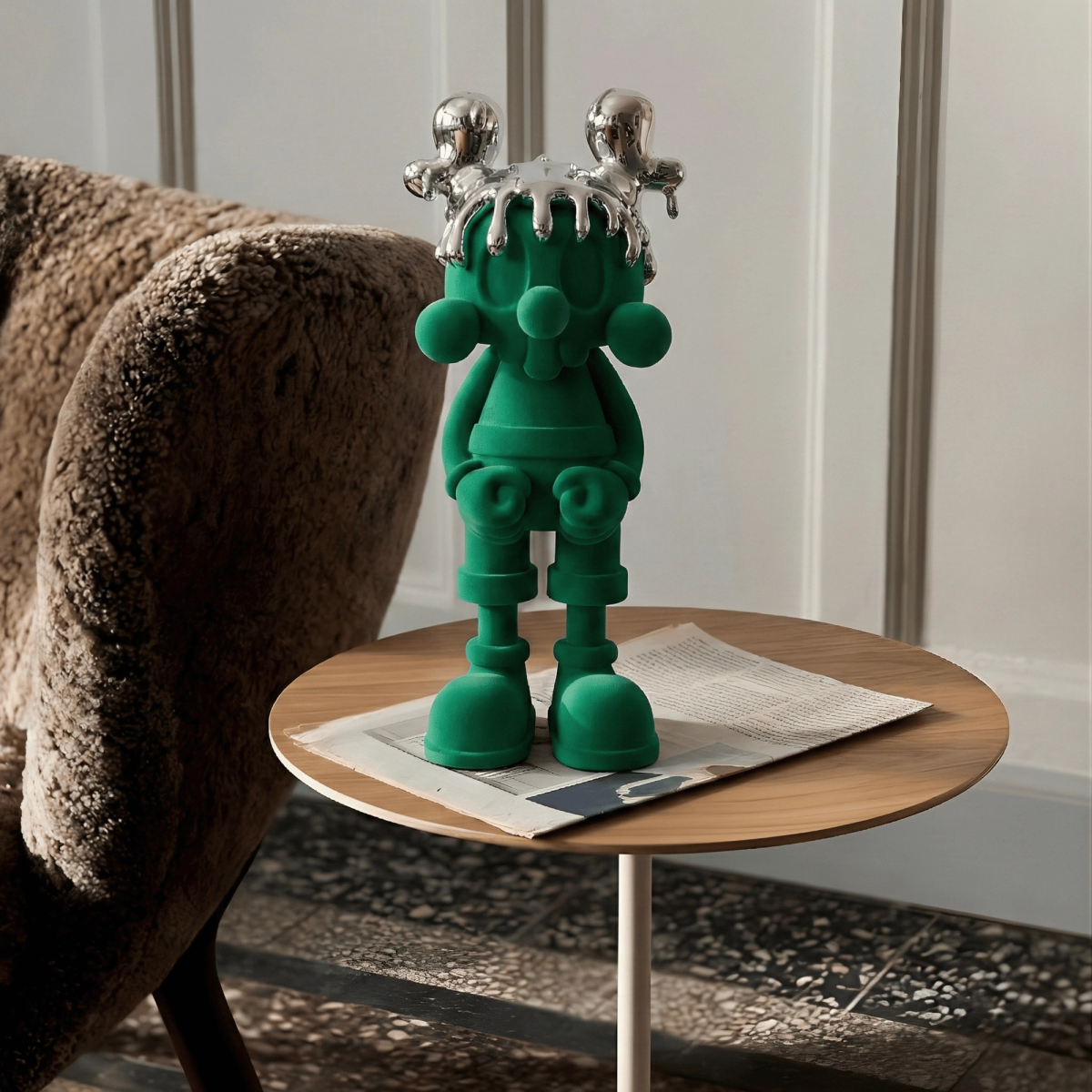 Crowned Emerald Innocence