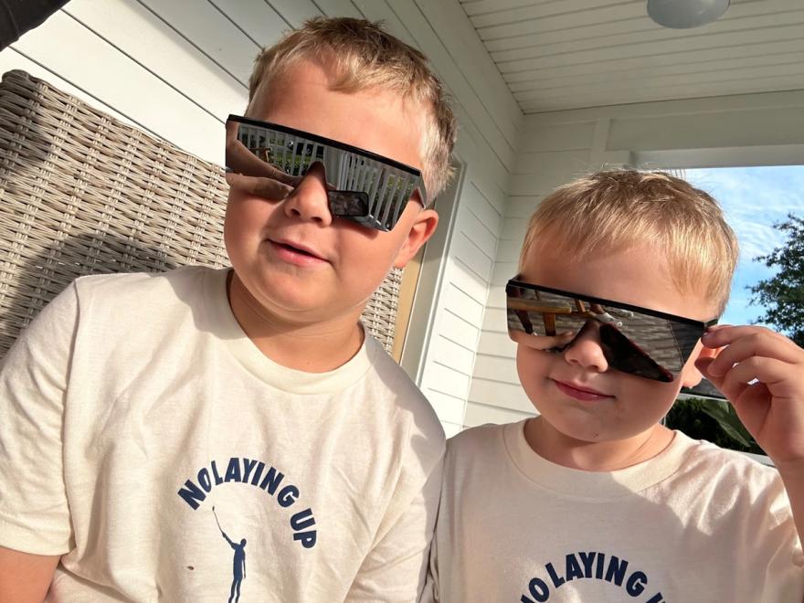 Freddie and Gustav rocking their new No Laying Up young hitters tees.