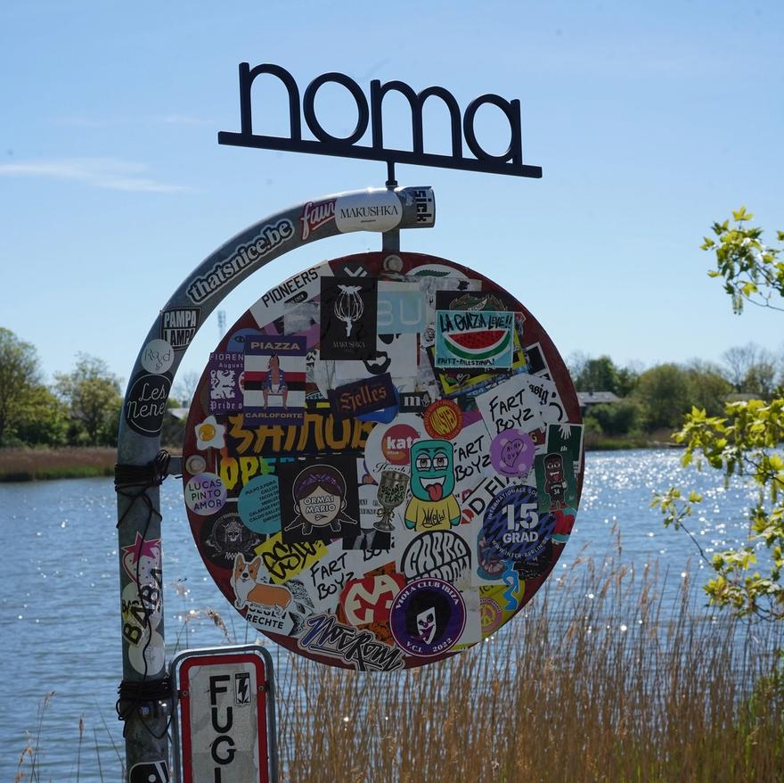 A couple of good tags here by the Fart Boyz