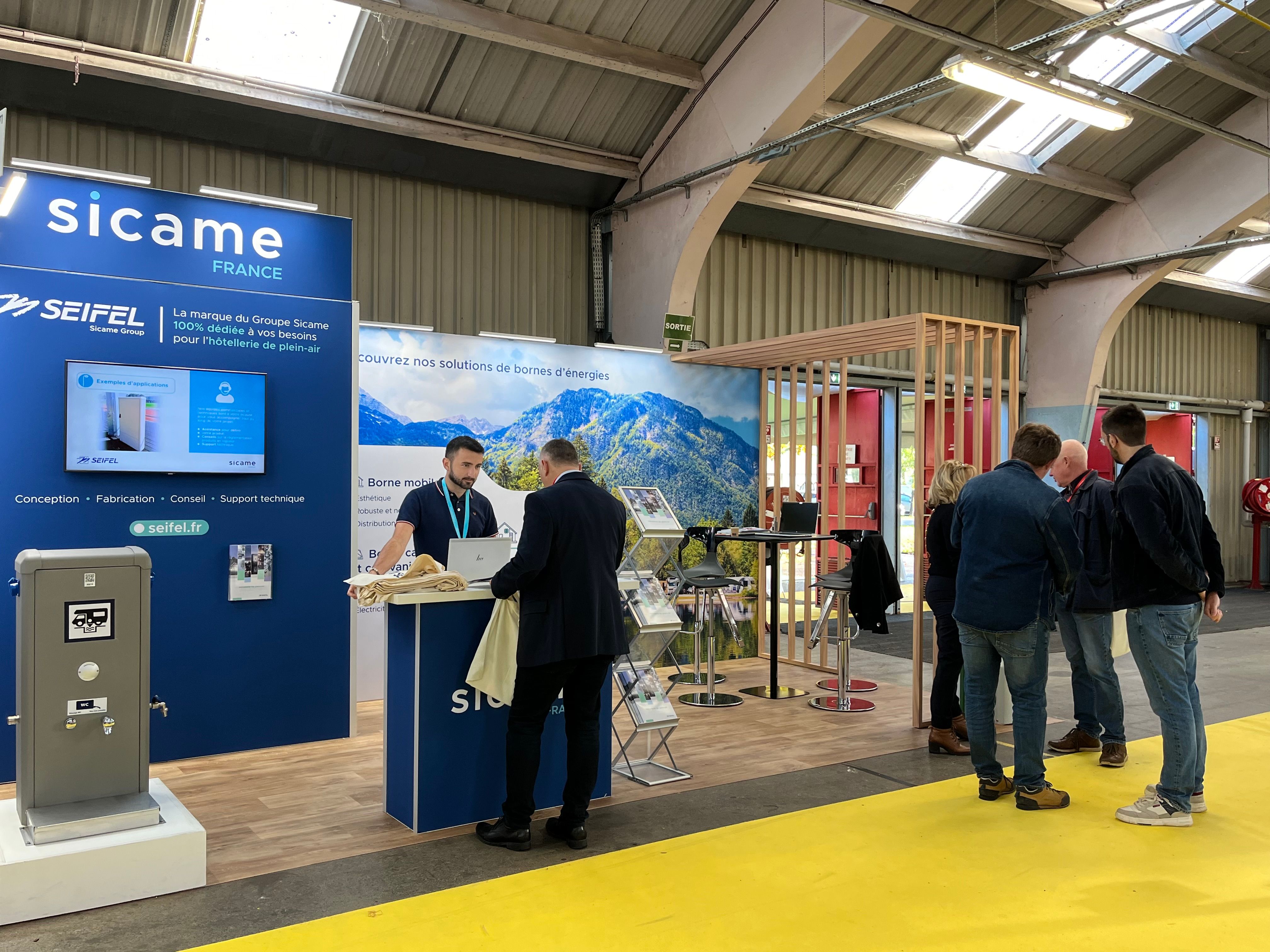 Stand de Sicame France et Seifel au salon Atlantica
