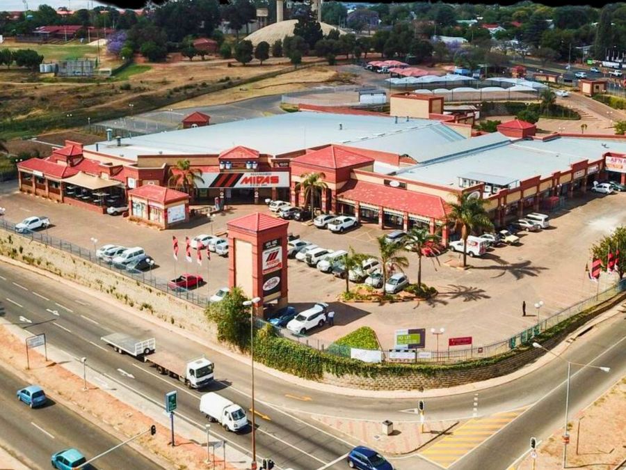 Monument Mall 