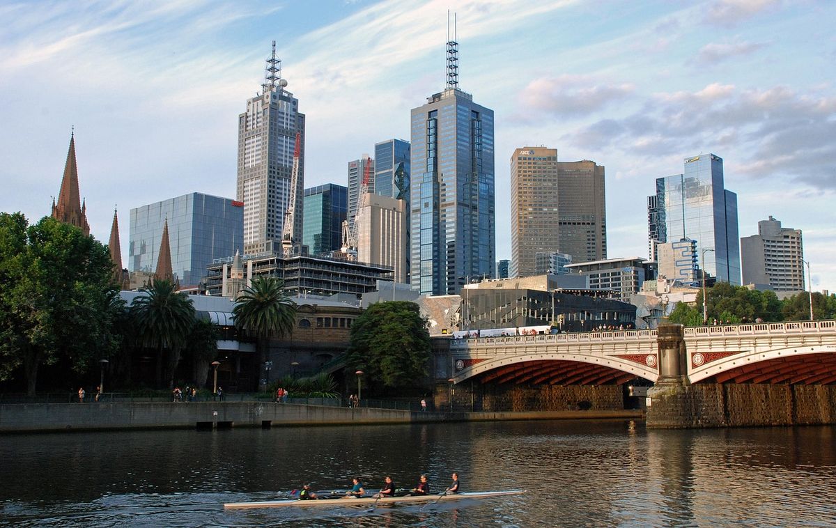 VIC conveyancing support through Domium platform