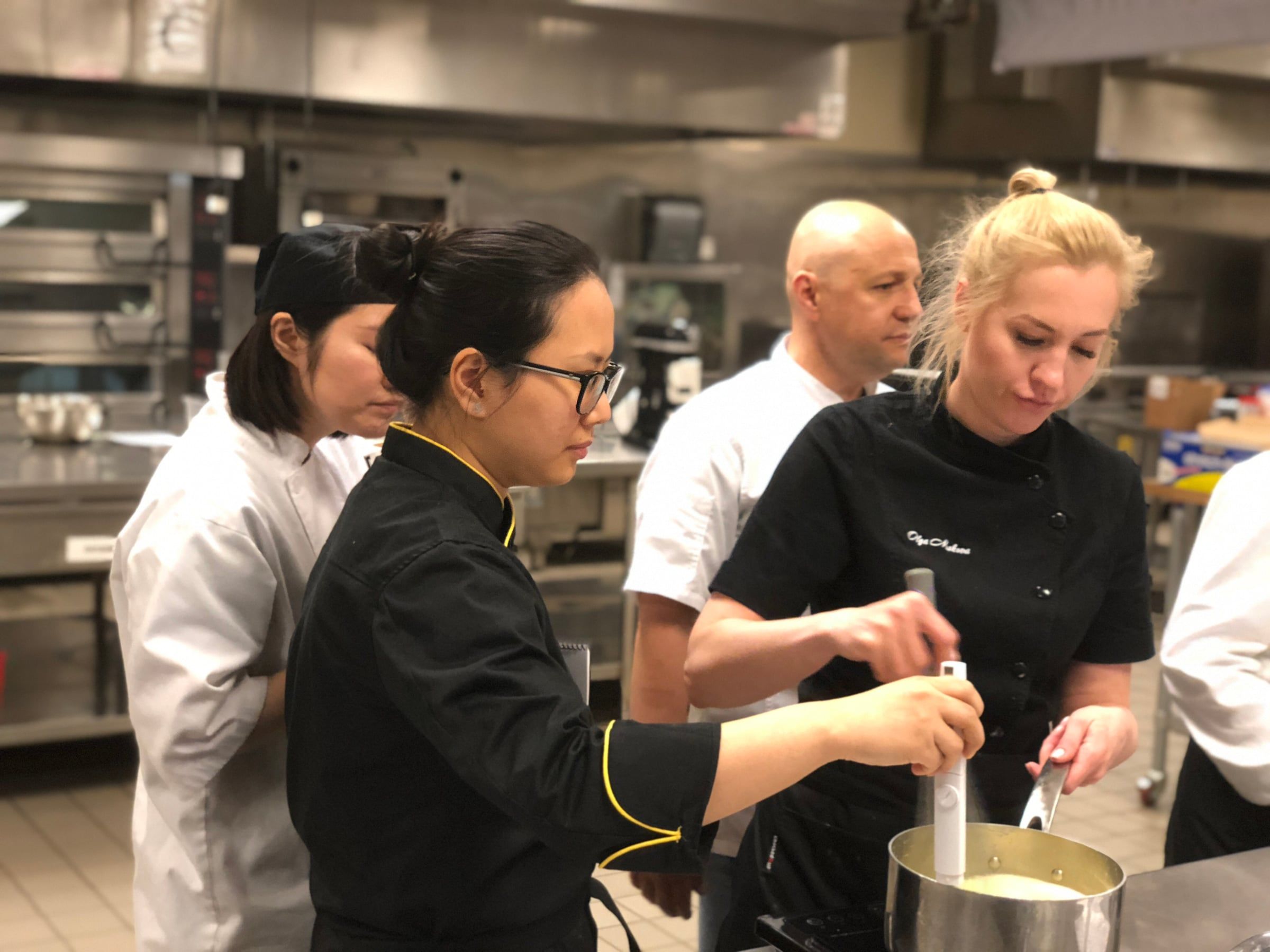 Mirror-Glaze Entremets with Olga Noskova — image 63