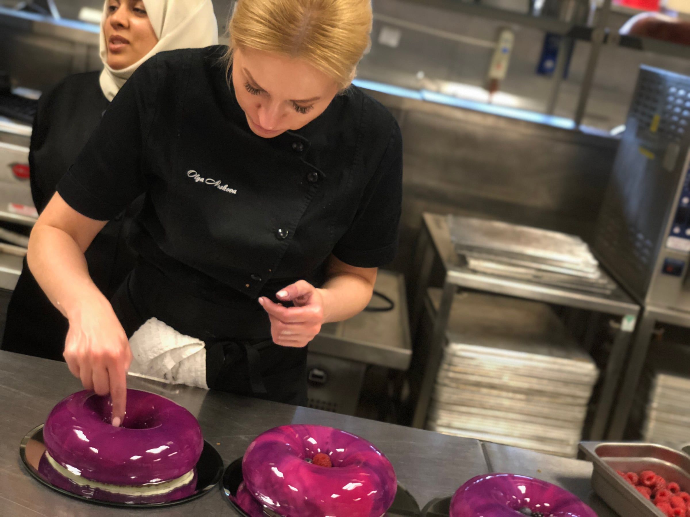 Mirror-Glaze Entremets with Olga Noskova — image 138