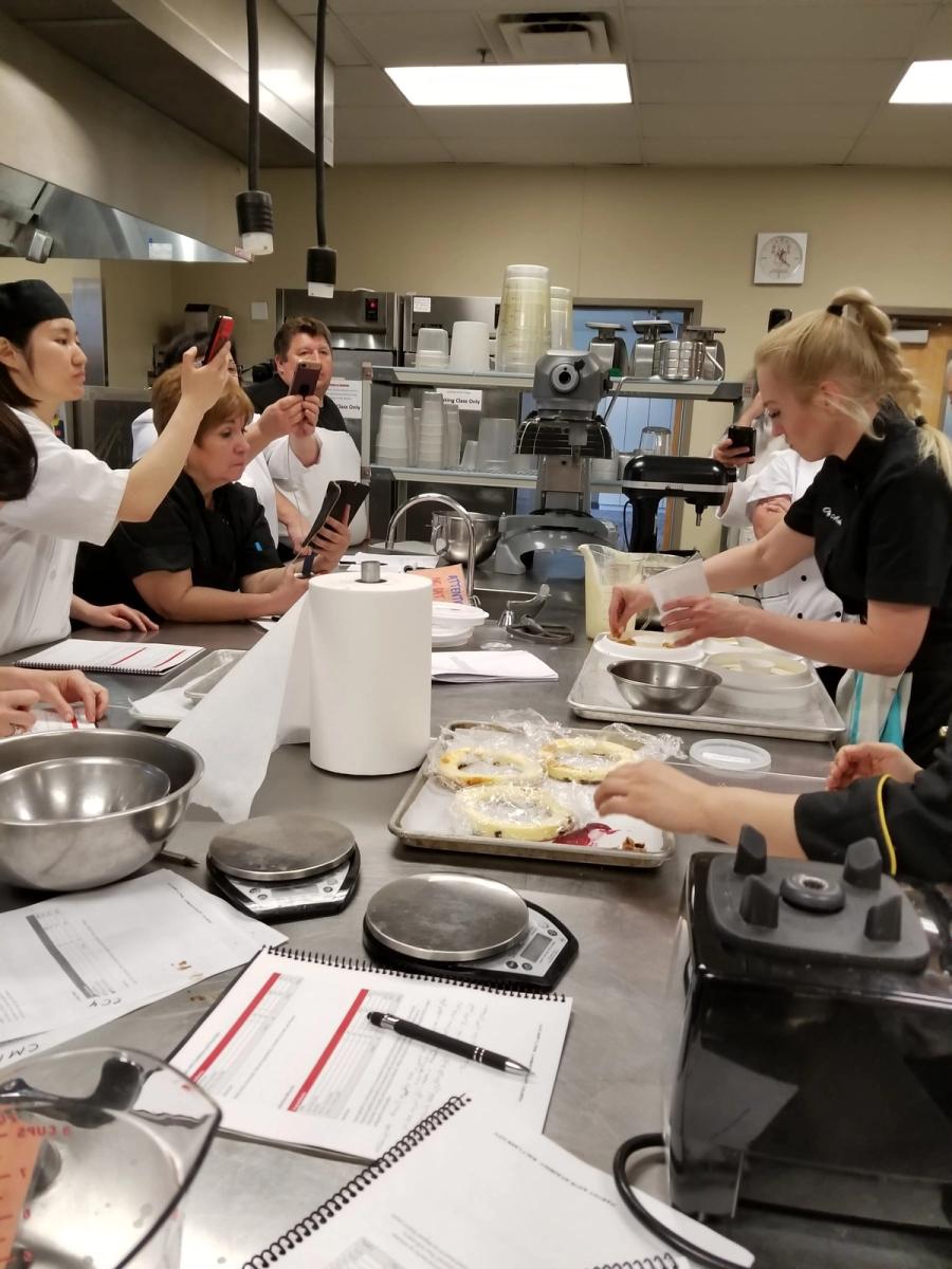 Mirror-Glaze Entremets with Olga Noskova — image 5