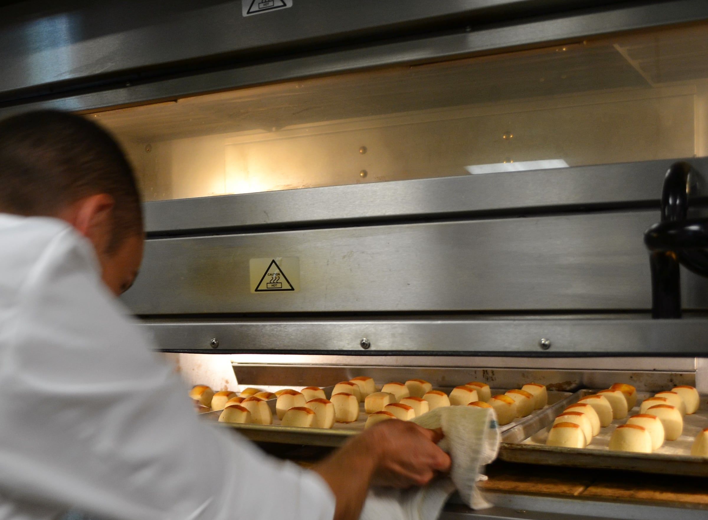 Bread and Viennoiserie with Francois Brunet — image 161