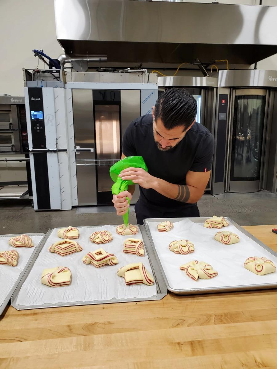 Viennoiserie by Bedros Kabranian — image 36