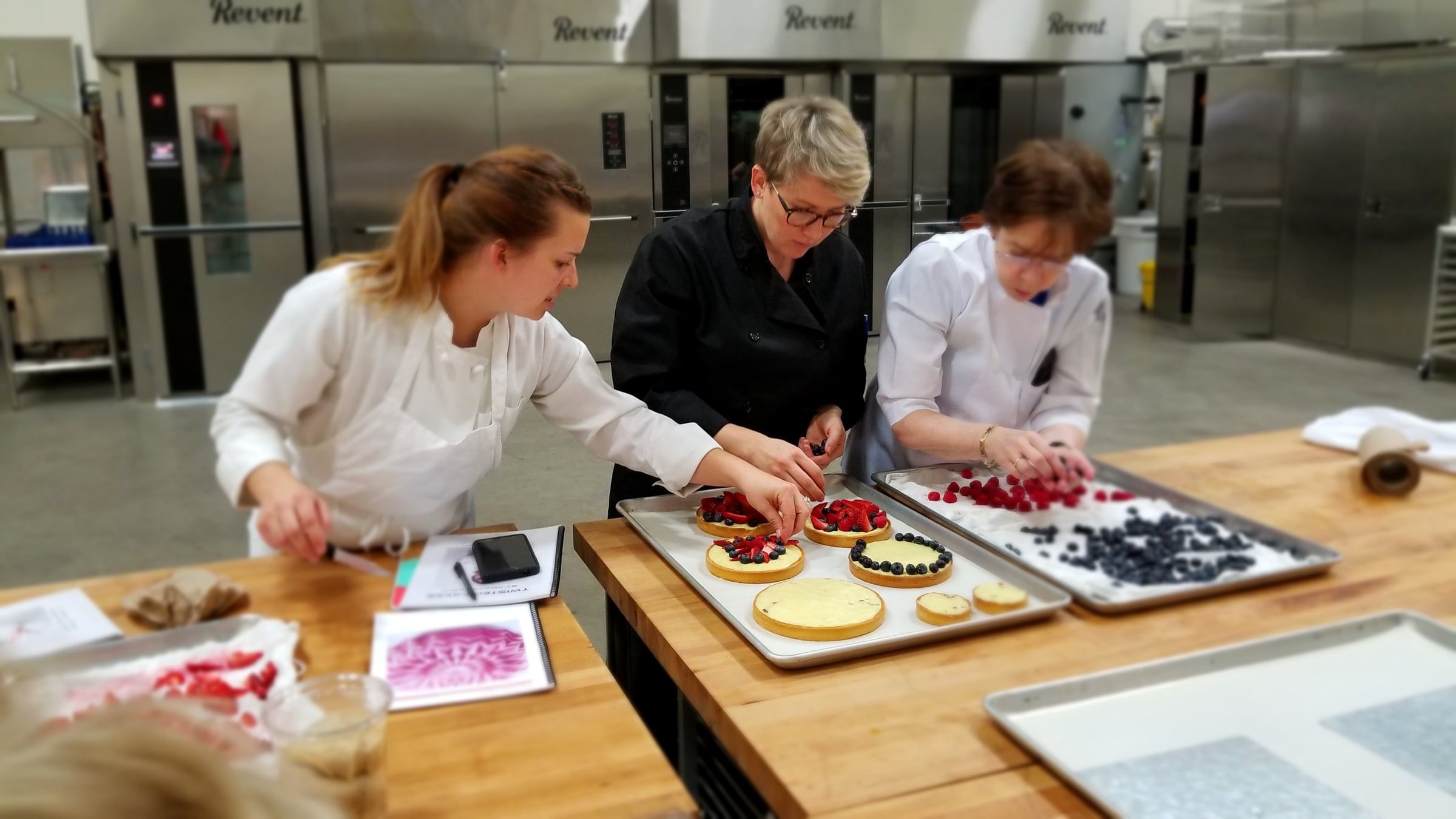 Architectural Pastry with Dinara Kasko — image 59