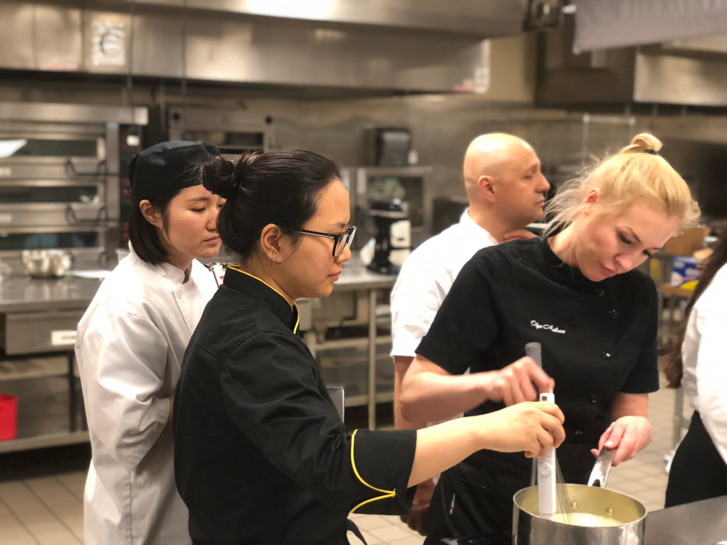 Mirror-Glaze Entremets with Olga Noskova — image 64