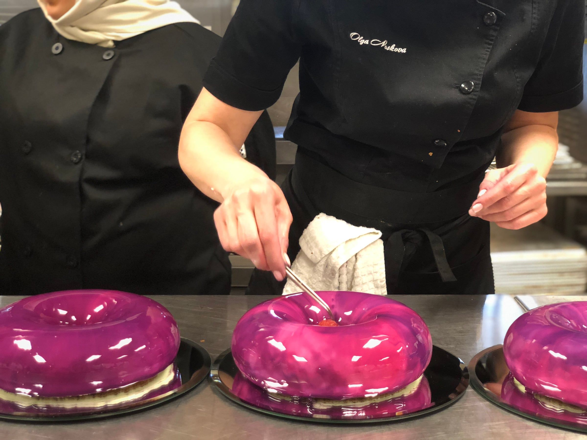 Mirror-Glaze Entremets with Olga Noskova — image 136