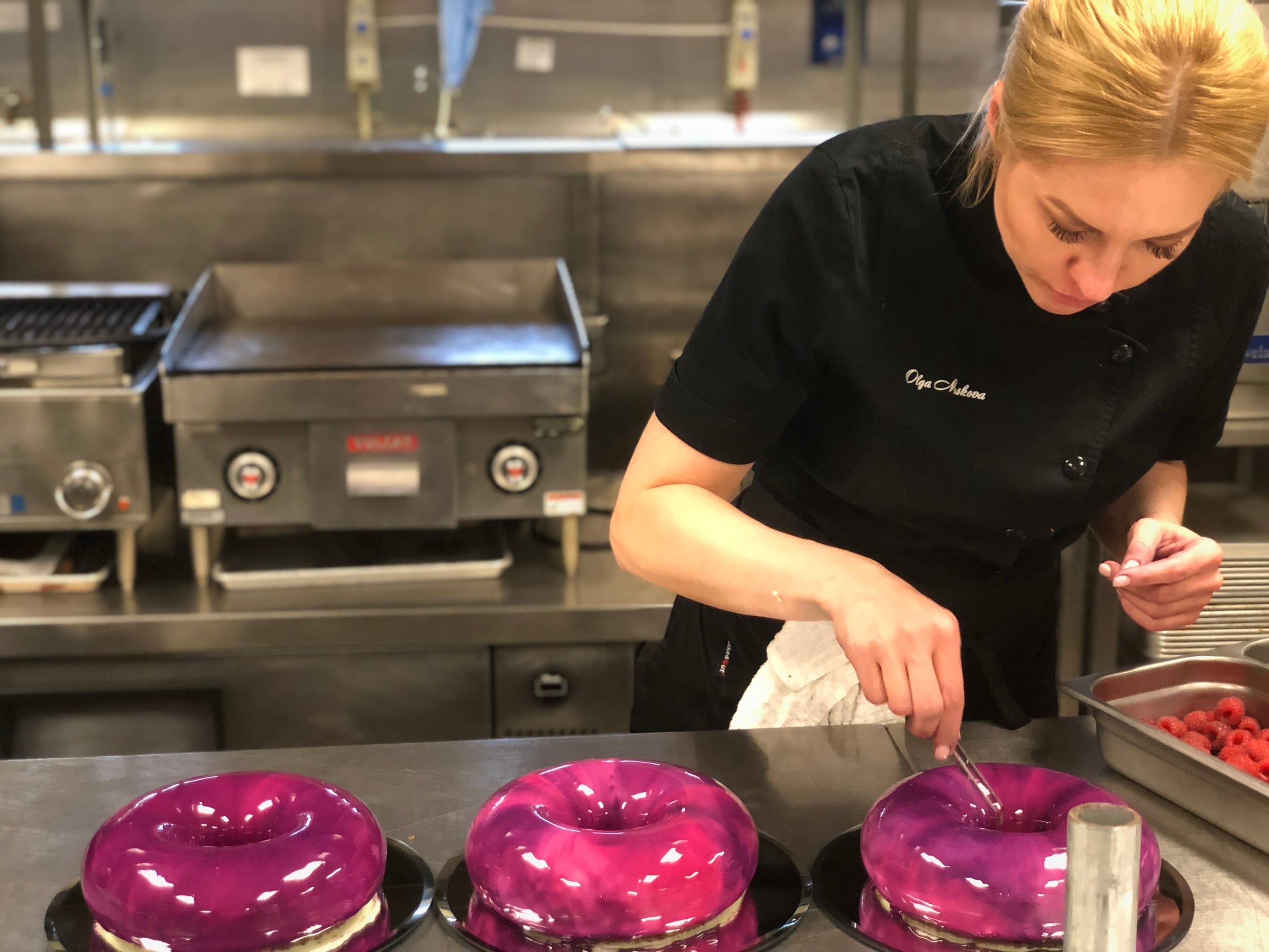 Mirror-Glaze Entremets with Olga Noskova — image 133