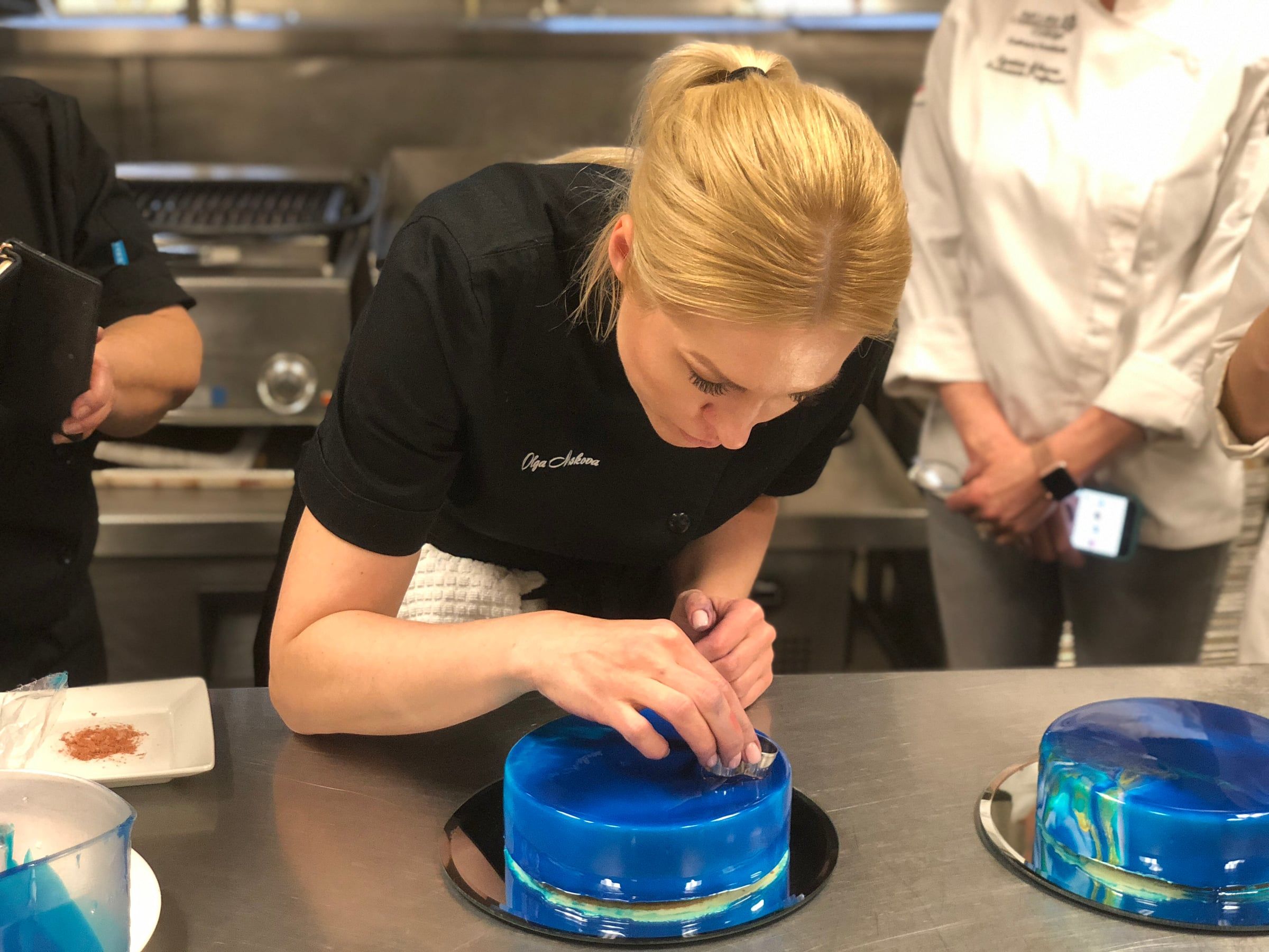 Mirror-Glaze Entremets with Olga Noskova — image 104