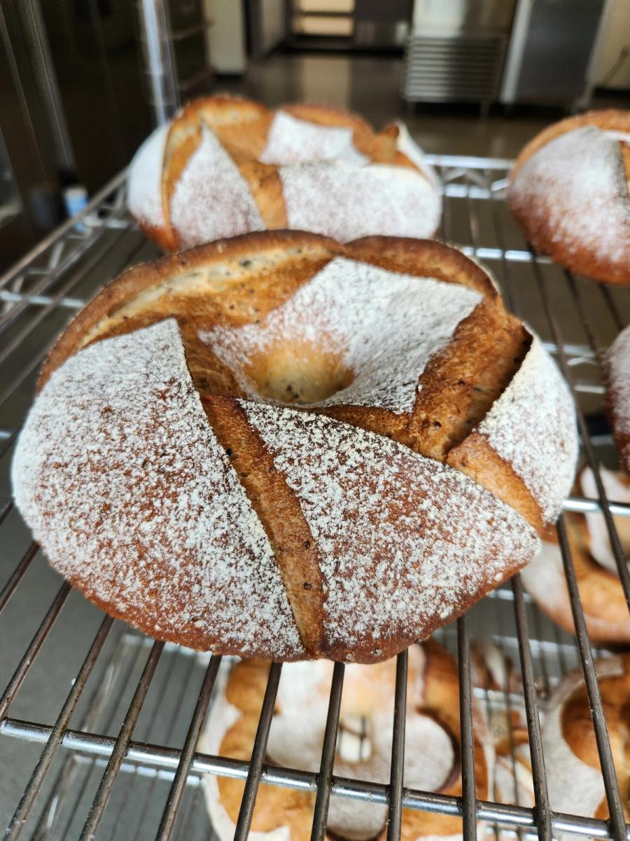 Advanced and Creative Bread and Viennoiserie with Brian Boclet — image 78