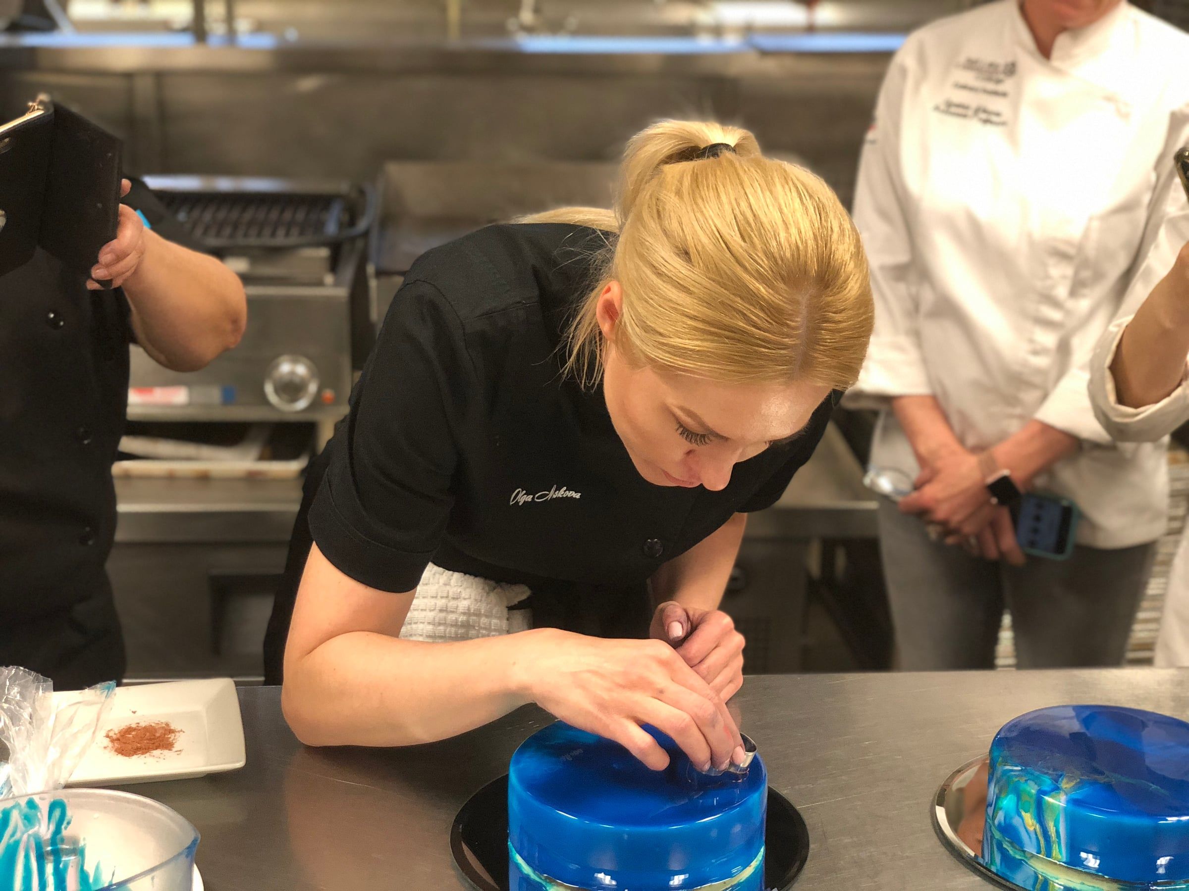 Mirror-Glaze Entremets with Olga Noskova — image 106
