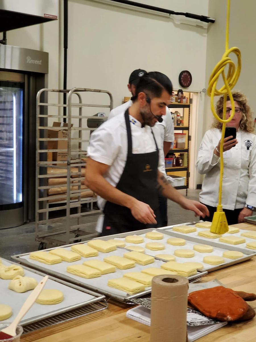 Viennoiserie by Bedros Kabranian — image 119