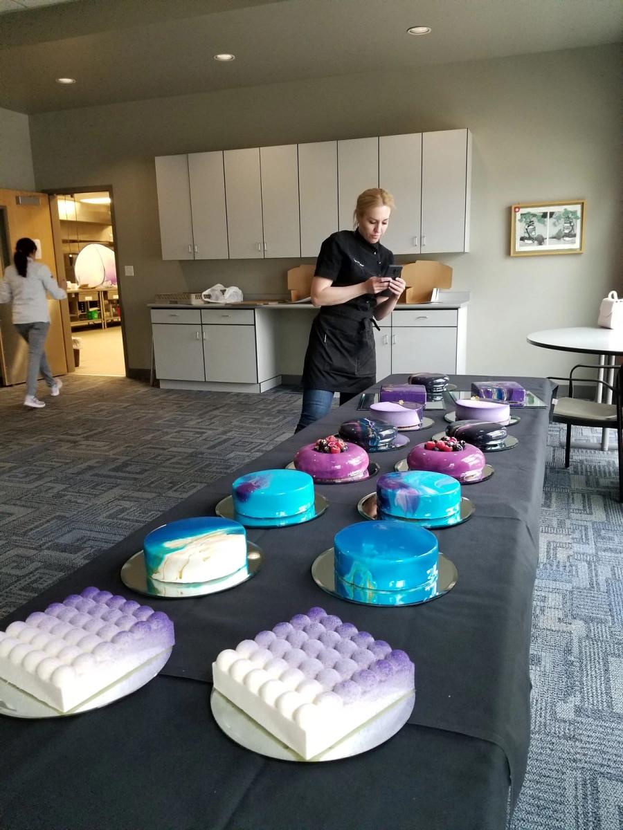 Mirror-Glaze Entremets with Olga Noskova — image 38