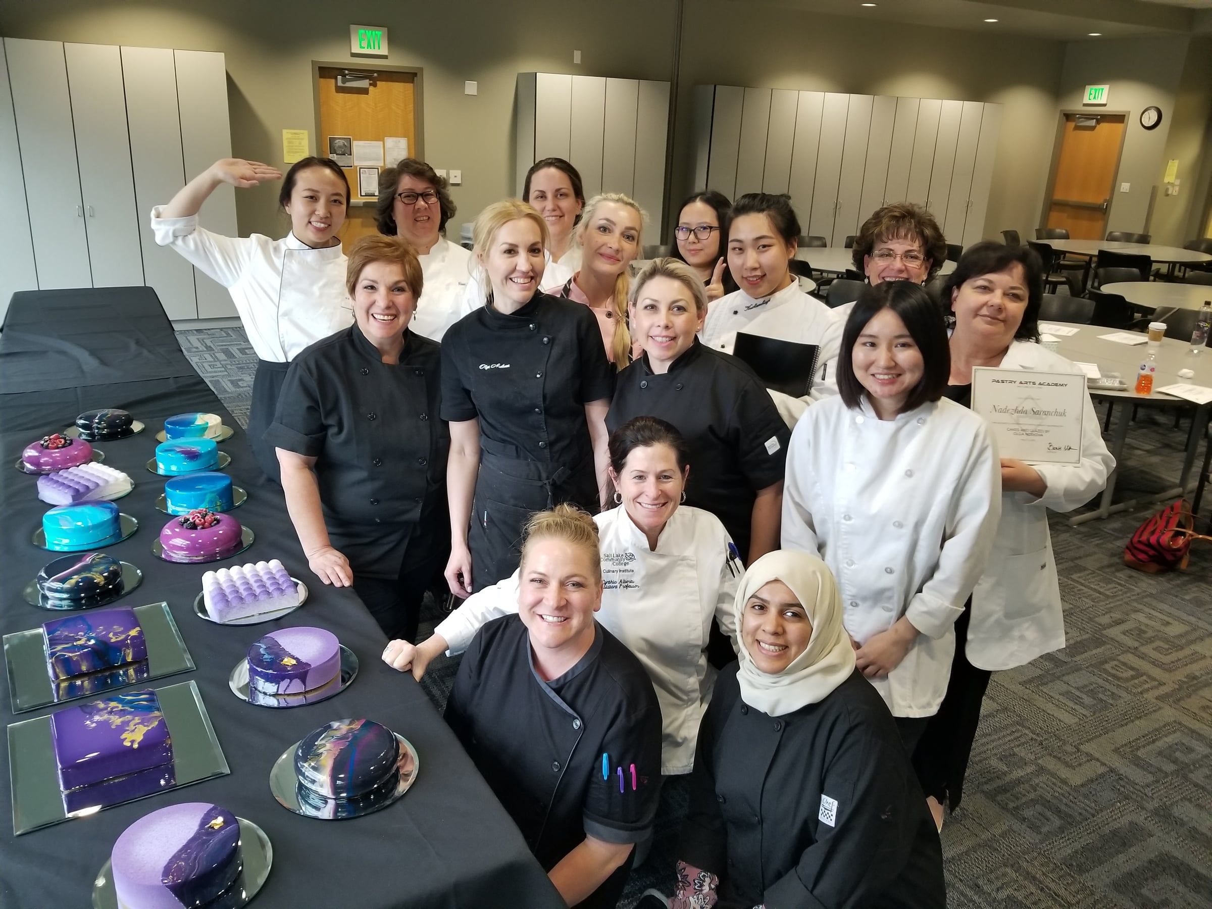 Mirror-Glaze Entremets with Olga Noskova — image 46