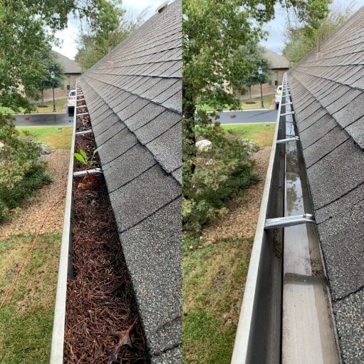 Eavestrough & Gutter Clearing