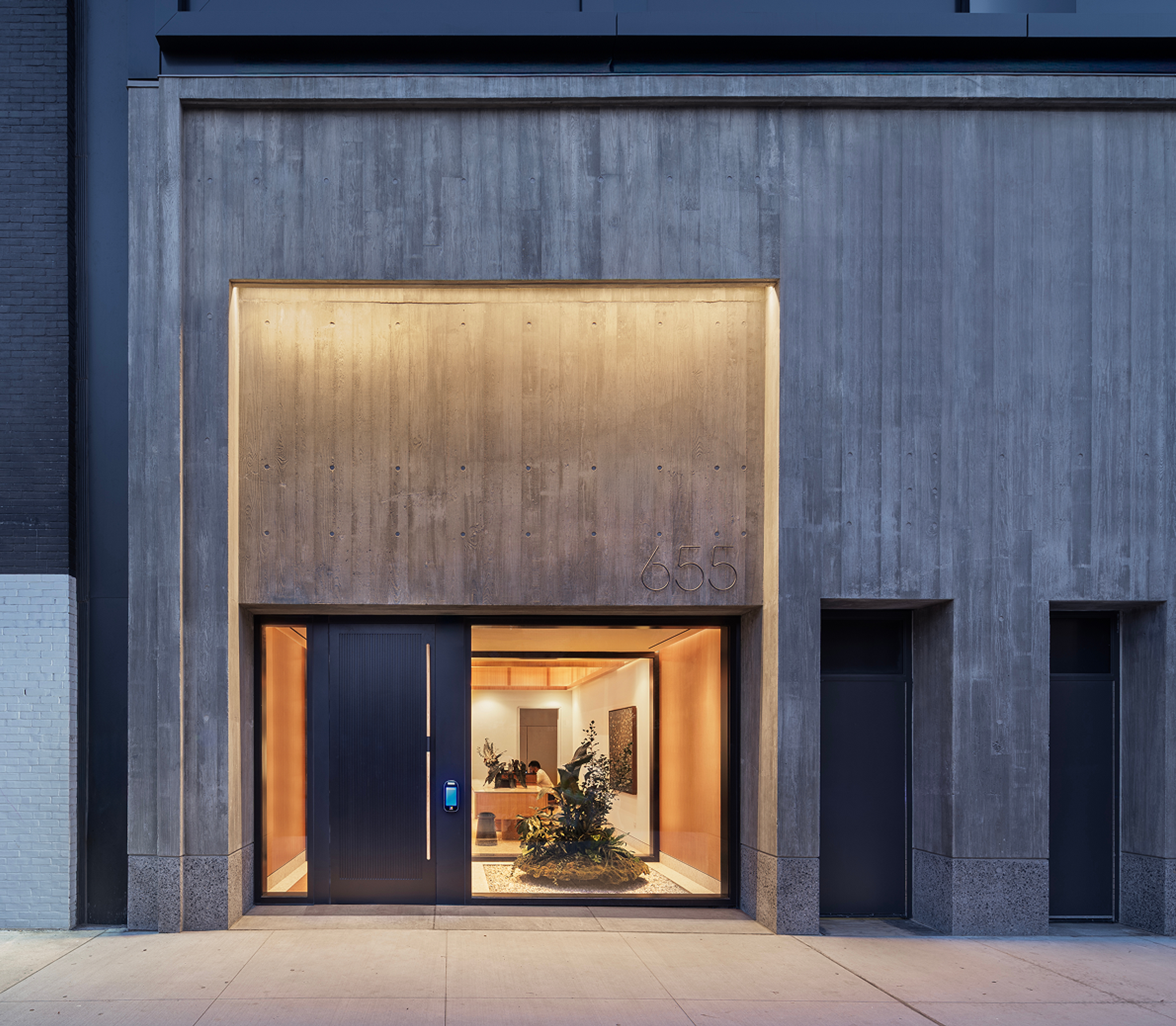 655 union entryway