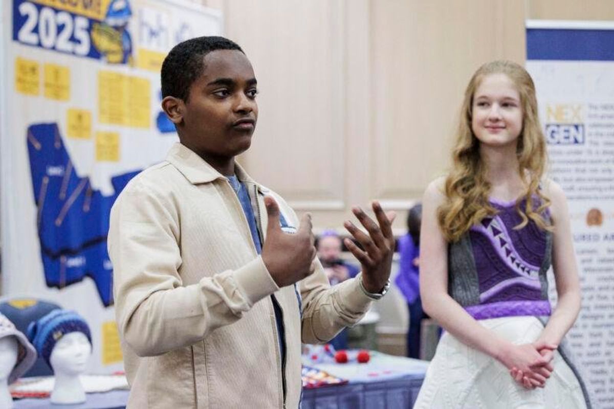 Jonah Larson Student Day 800x533