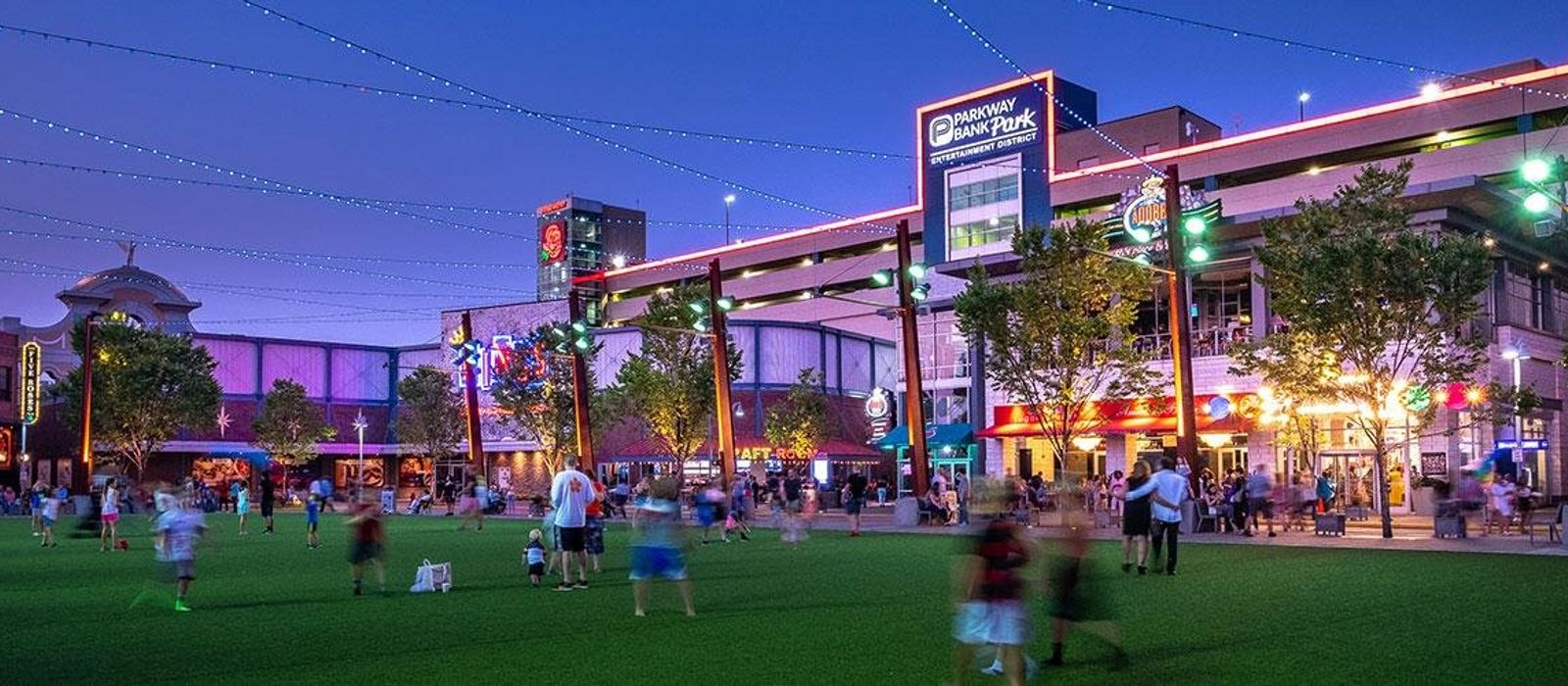 Things to do in Rosemont, IL – Dinner & Drinks