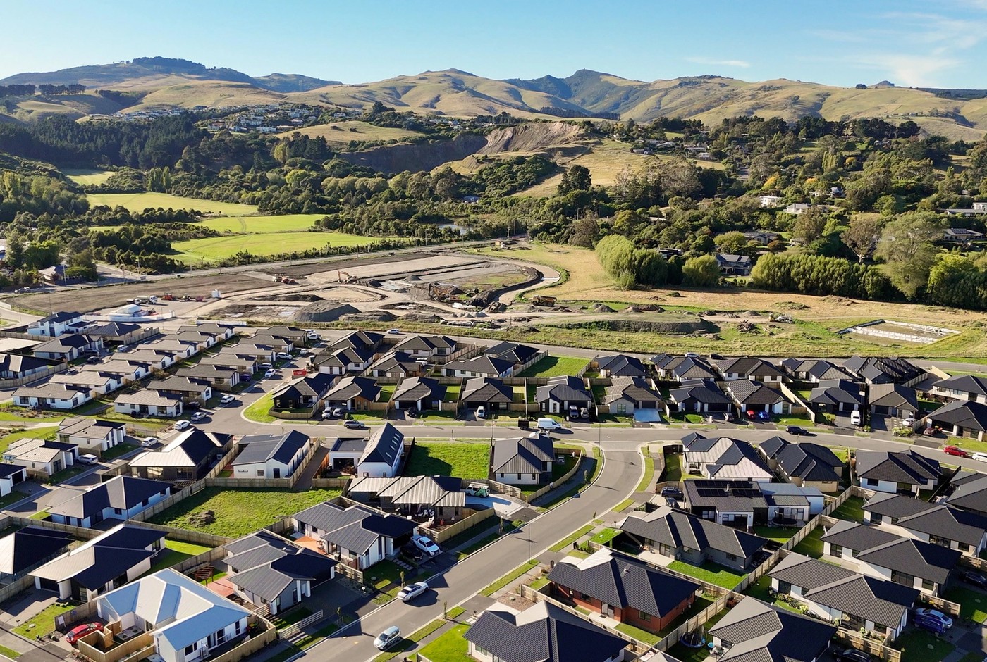 Choosing the Right Location for Your New Home