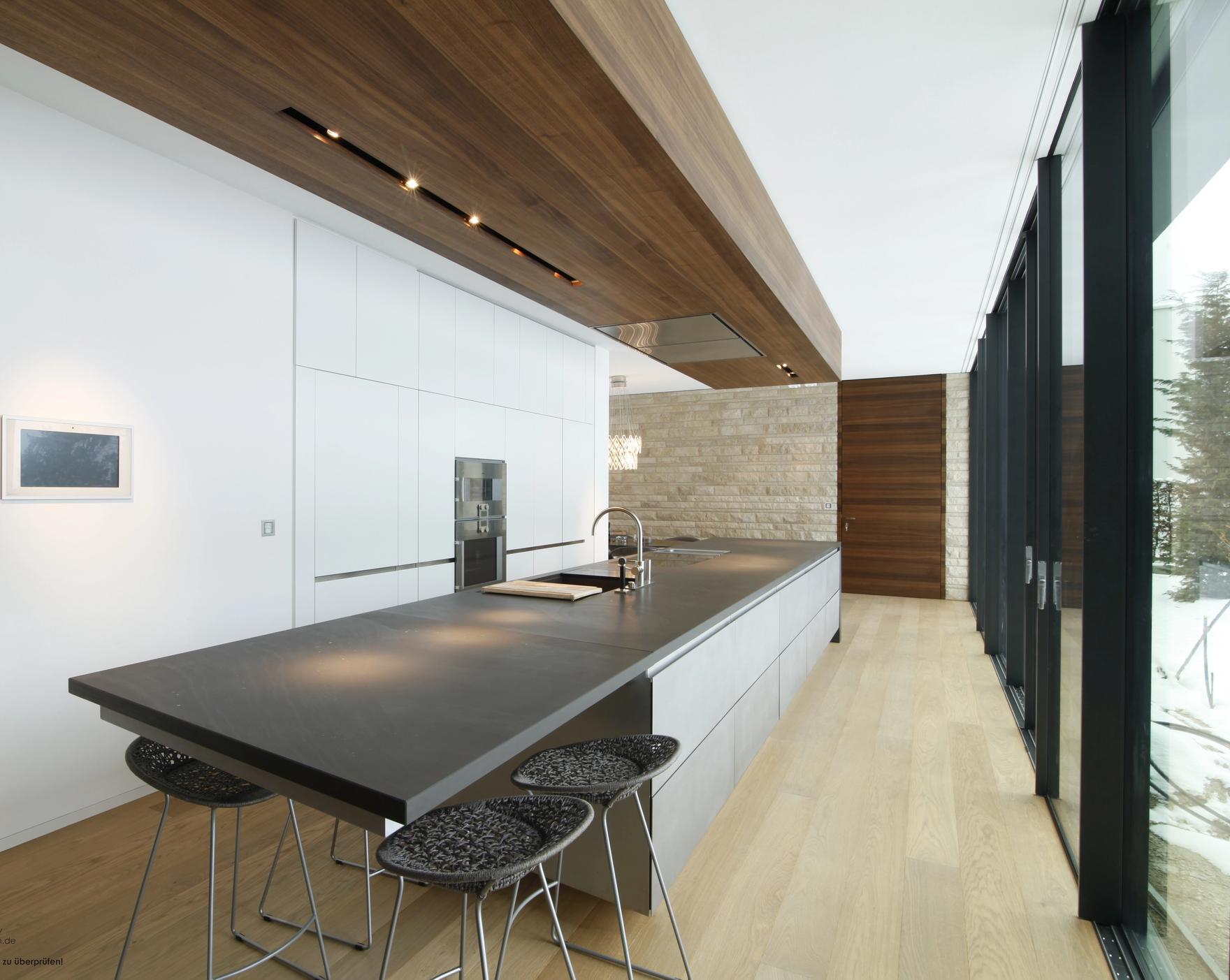 villa M — gallery image 1