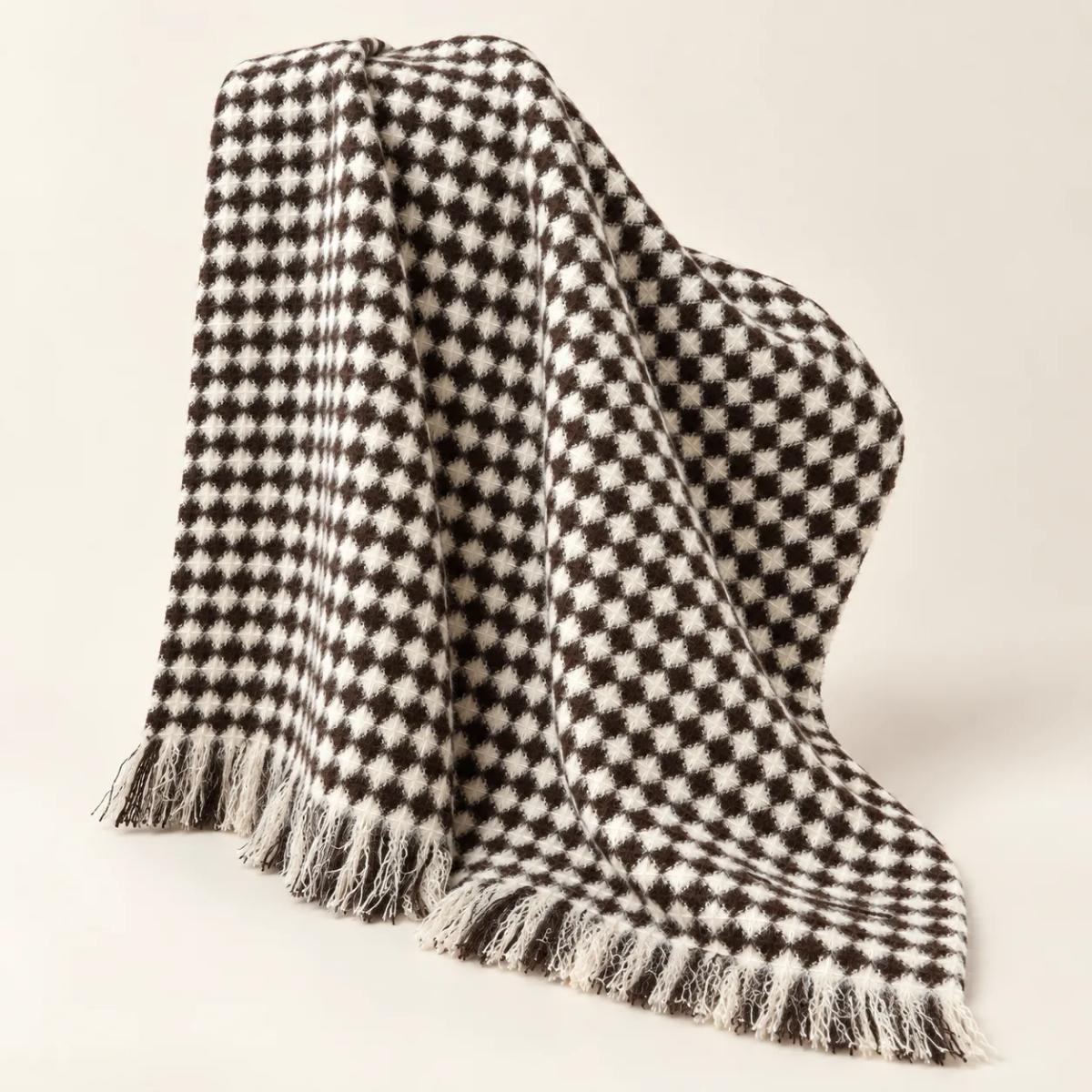 Brown & Cream Houndstooth Throw with Tassel Fringe