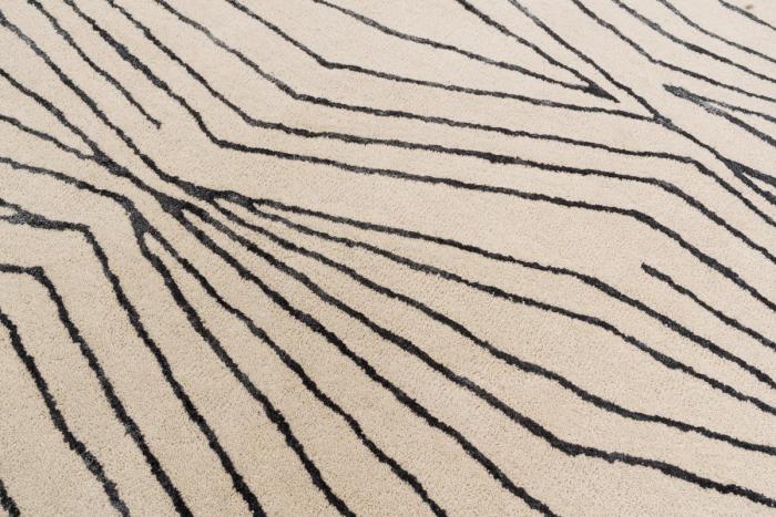 Diamond Hand-Tufted Wool & Viscose Rug — Beige