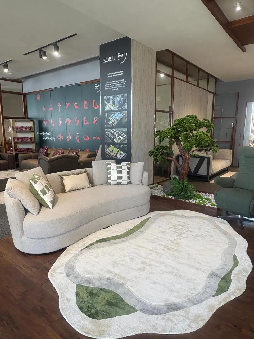 Decor That Works With a Tan Italian Leather Sofa