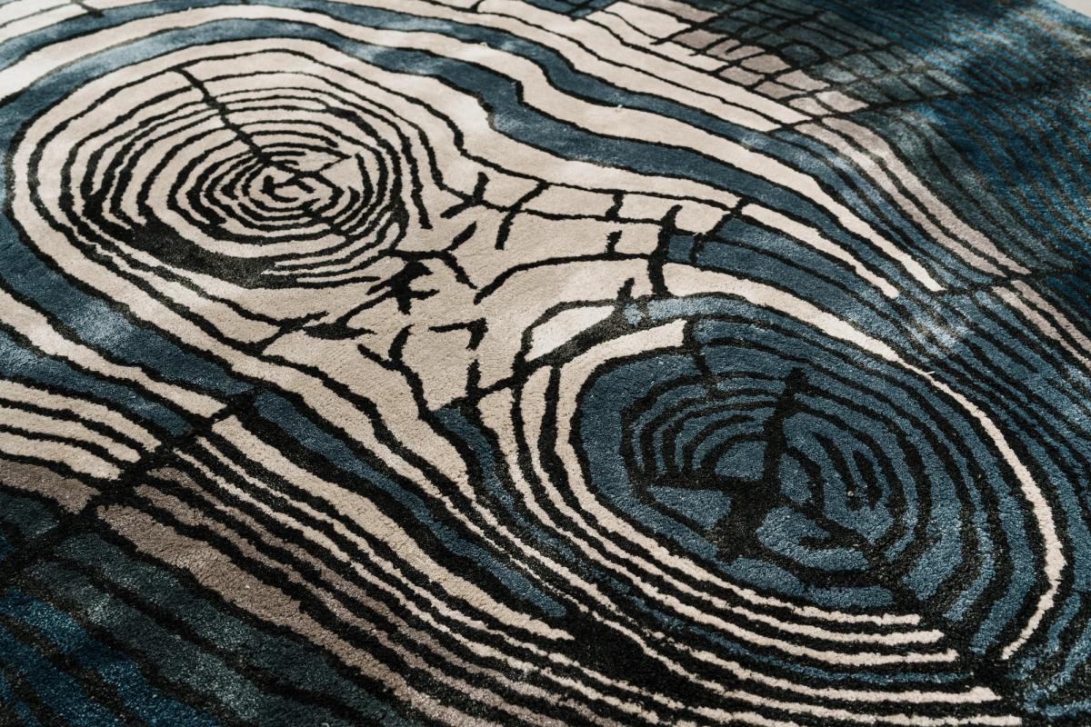 Heart Wood Hand-Tufted Viscose Rug — Dark Blue