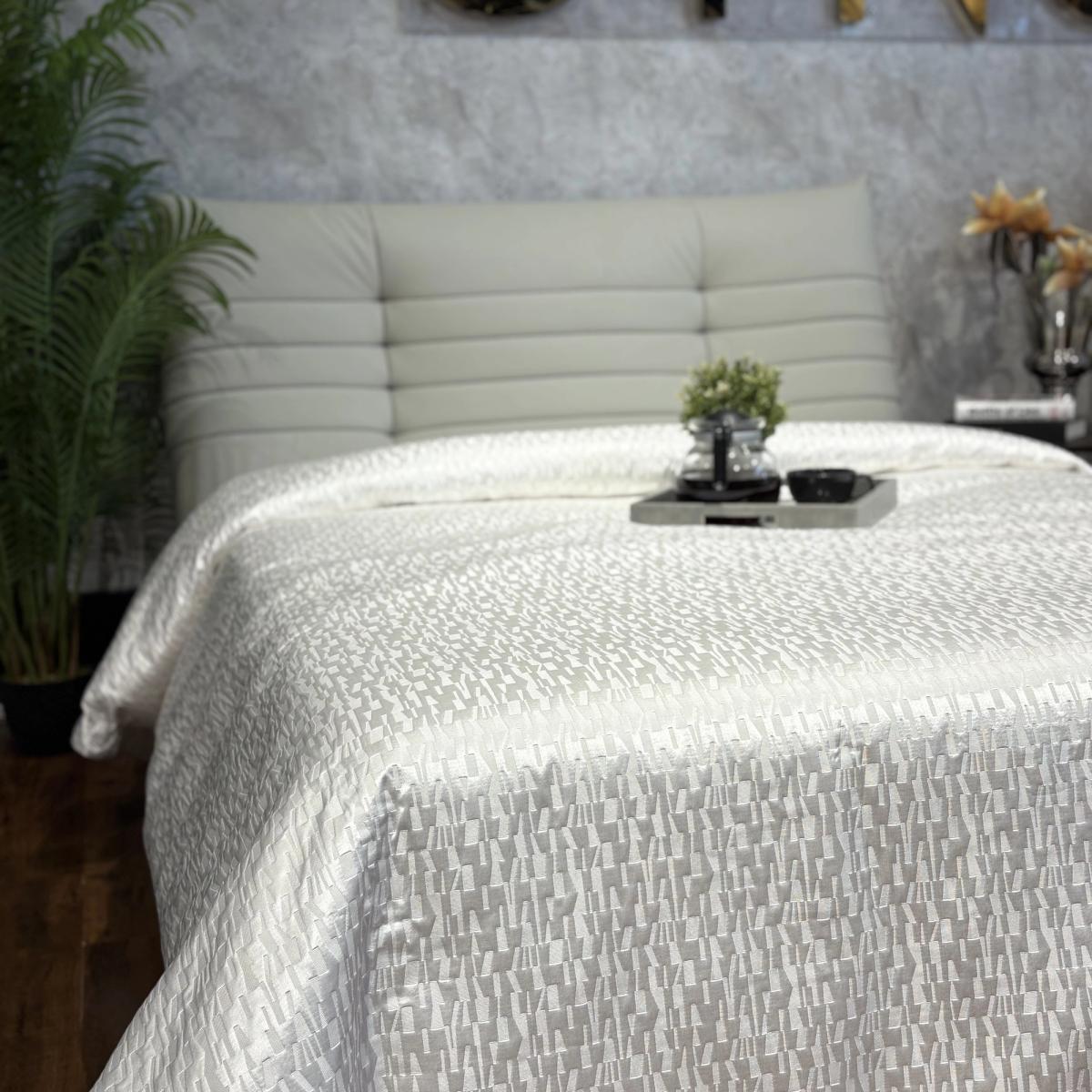 Ivory Jacquard Seed-Grain Duvet Cover Set — King
