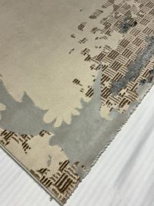 Pixel-Wash Rug — Cream Centre with Charcoal Border Fade